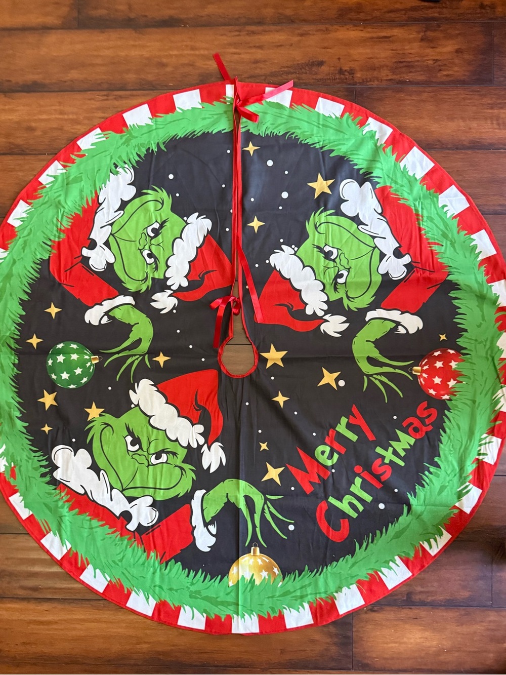 Grinch Merry Christmas Tree Skirt - Black, Green, Red